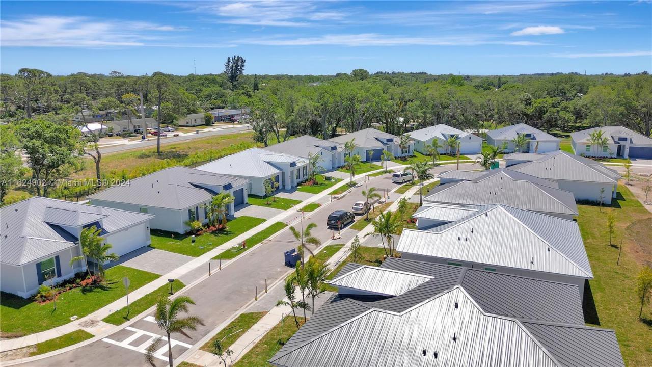 Fort Pierce, FL 34982