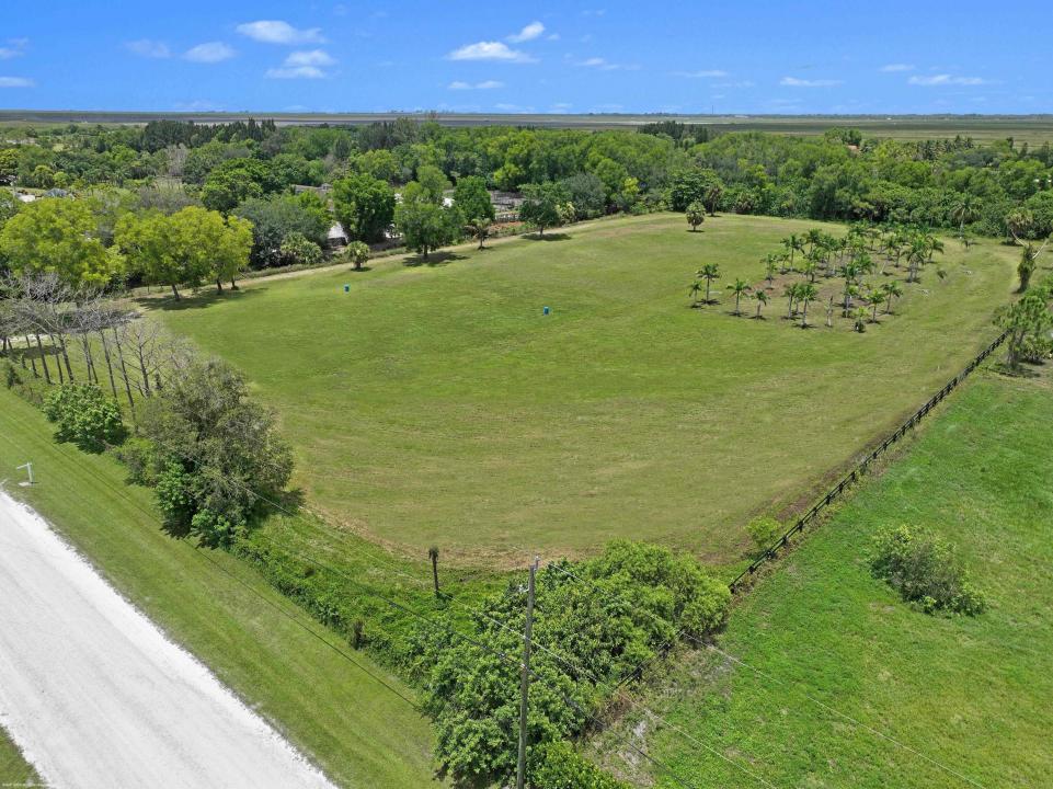 16495 Hollow Tree Lane, Rustic Ranches, Wellington, Florida 33470