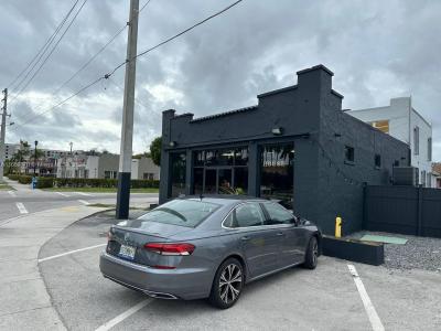 18300 W Dixie Hwy, North Miami Beach, FL 33160