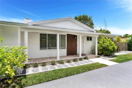 13105 SW 82nd Ct, Pinecrest, Florida 33156, USA