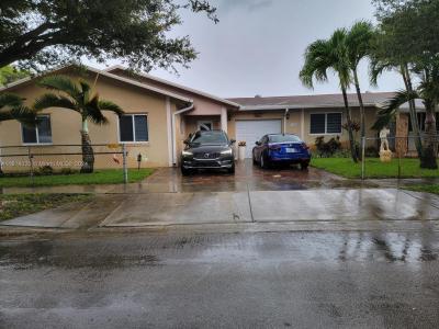 3460 E 6th Ave, Hialeah, Florida 33013, Stati Uniti