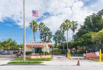 11040 SW 196th St 403, Cutler Bay, Florida 33157, USA