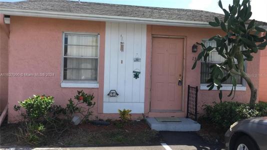 13 LAKE VILLA WAY, Other City - In The State Of Florida, Florida 34743, USA