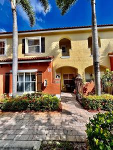 3134 Merrick Ter 1805, Margate, Florida 33063, USA