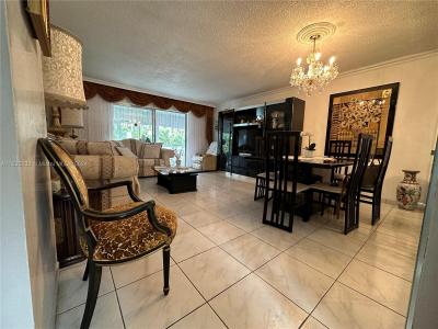 500 NE 14th Ave 305, Hallandale Beach, Florida 33009, USA