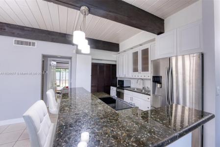 19308 NE 25th Ave 191C, Miami, Florida 33180, USA