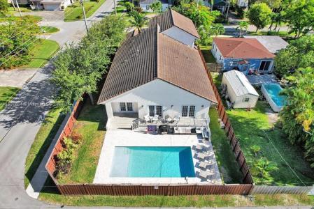 1401 Dewey St, Hollywood, Florida 33020, USA