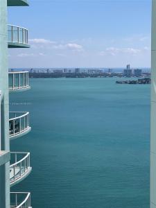 1900 N Bayshore Dr 3607, Miami, Florida 33132, USA