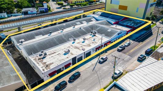 2640 SW 28th Ln, Miami, Florida 33133, USA