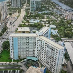 201 N Ocean Blvd 706, Pompano Beach, Florida 33062, USA