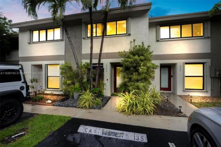 3050 S Oakland Forest 2004, Fort Lauderdale, Florida 33309, USA