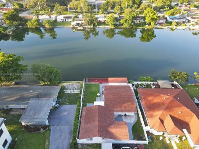 1024 SW 2nd St, Hallandale Beach, Florida 33009, USA