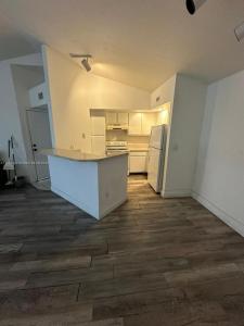 1401 Village Blvd 428, West Palm Beach, Florida 33409, USA