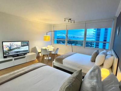 5445 Collins Ave 1607, Miami Beach, Florida 33140, USA