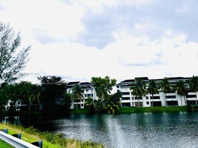 8205 SW 152nd Ave F-203, Miami, Florida 33193, USA