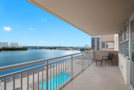 Sunny Isles Beach, Florida 33160, USA