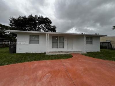 3811 SW 31 CT, West Park, Florida 33023, USA