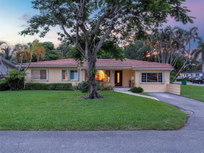 8920 NE 9th Ct, Miami, Florida 33138, USA