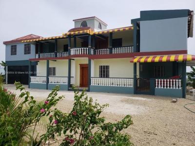 50 Carretera Santiago-Janico, Iowa 51000, USA