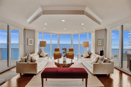 19111 Collins Ave 908, Sunny Isles Beach, Florida 33160, USA