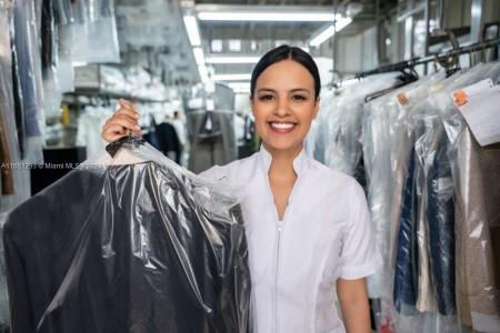 9980 Griffin, Cooper City, Florida 33328, USA