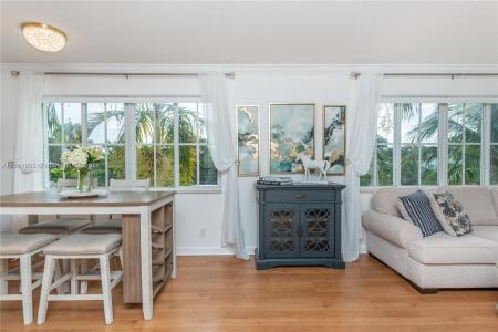 1515 E Broward Blvd 302, Fort Lauderdale, Florida 33301, USA