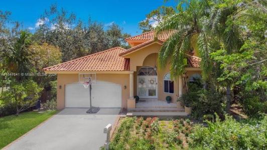 4990 SW 63rd Ave, South Miami, Florida 33155, USA