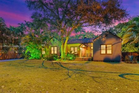 625 NE 115th St, Biscayne Park, Florida 33161, Stati Uniti