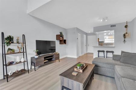 8600 SW 109th Ave 4-207, Miami, Florida 33173, USA