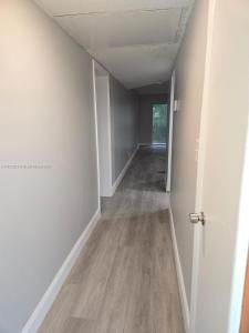 8020 Fairview Dr 204, Tamarac, Florida 33321, USA