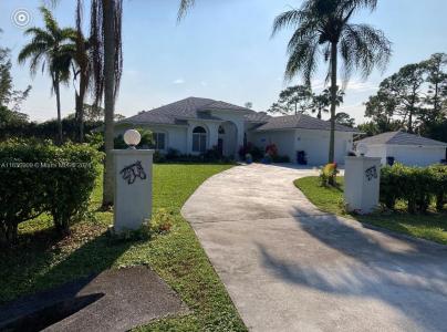 8570 Yearling Drive, Lake Worth, Florida 33467, USA