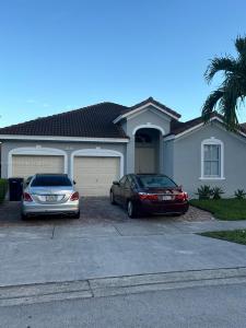 16436 SW 84th Ln, Miami, Florida 33193, USA