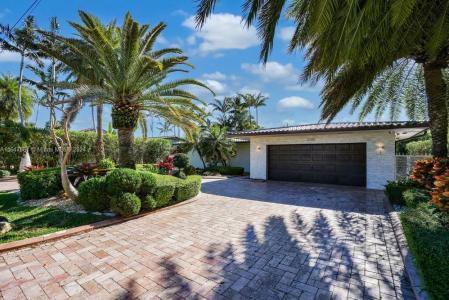 2130 NE 122nd Rd 1, North Miami, Florida 33181, Stati Uniti