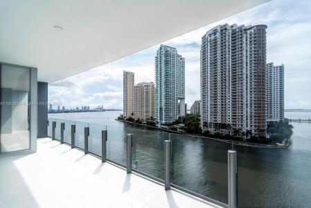 300 Biscayne Blvd Way 902, Miami, Florida 33132, USA