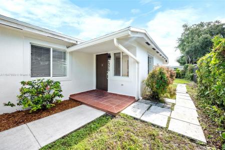 2275 SW 61st Ave 2, Miami, Florida 33155, USA