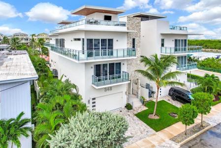 348 Desoto St, Hollywood, Florida 33019, USA