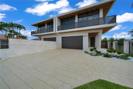 8811 S.W. 56th Street, Miami, Florida 33165, USA