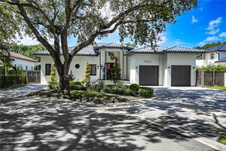 7901 NW 168th Ter, Miami Lakes, Florida 33016, USA