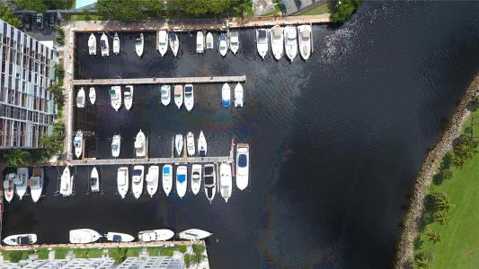 1700 NW North River Dr, Miami, Florida 33125, USA