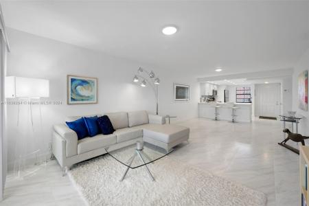 1401 N Riverside Dr 702, Pompano Beach, Florida 33062, USA