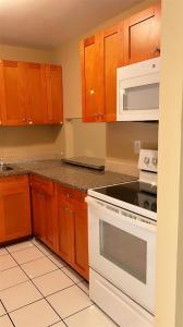 505 NW 177th St 124, Miami Gardens, Florida 33169, USA