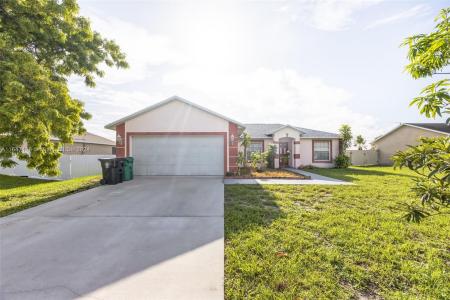 3513 SW Pumpkin St, Port St. Lucie, Florida 34953, USA