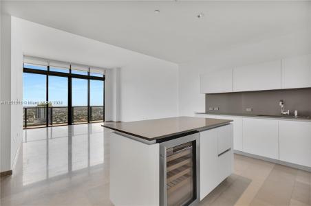 68 SE 6th St 4110, Miami, Florida 33131, USA