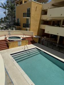 8888 Collins Ave 207, Surfside, Florida 33154, USA