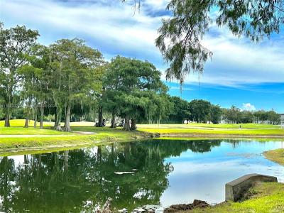 8020 Fairview Dr 208, Tamarac, Florida 33321, USA