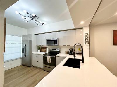 3325 Confetti Ln 65-7, Margate, פלורידה 33063, ארצות הברית של אמריקה 