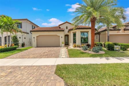 8585 E Baypoint Cir, Parkland, Florida 33076, USA