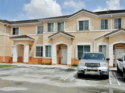 7321 NW 174th Ter 106, Hialeah, Florida 33015, USA