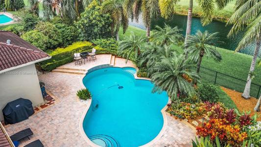 16541 SW 84th Ct, Palmetto Bay, Florida 33157, USA