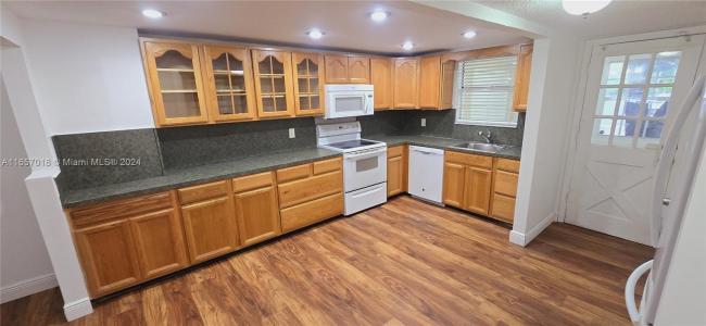 1339 N 15th Ave 16, Hollywood, Florida 33020, USA